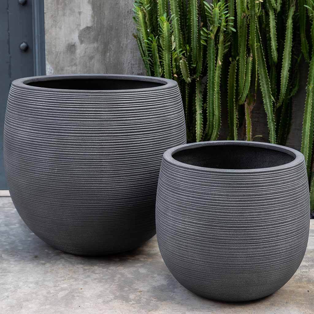 Jett Pot Planter Color: Gray