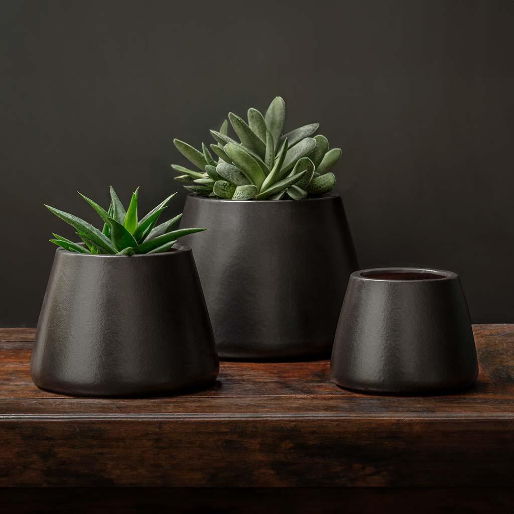 Artisan Pot, Medium || Matte Black