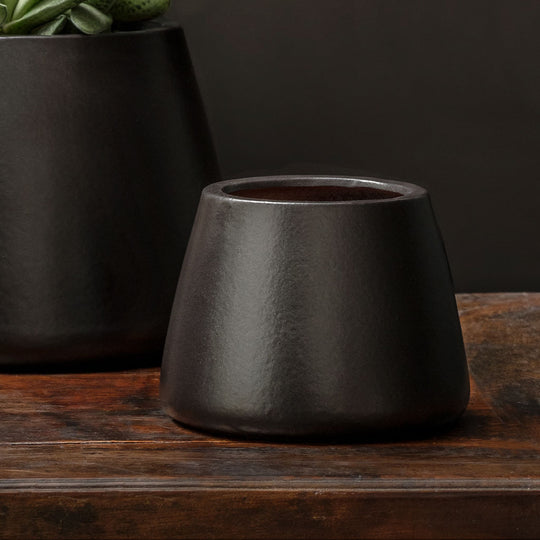 Artisan Pot, Small || Matte Black