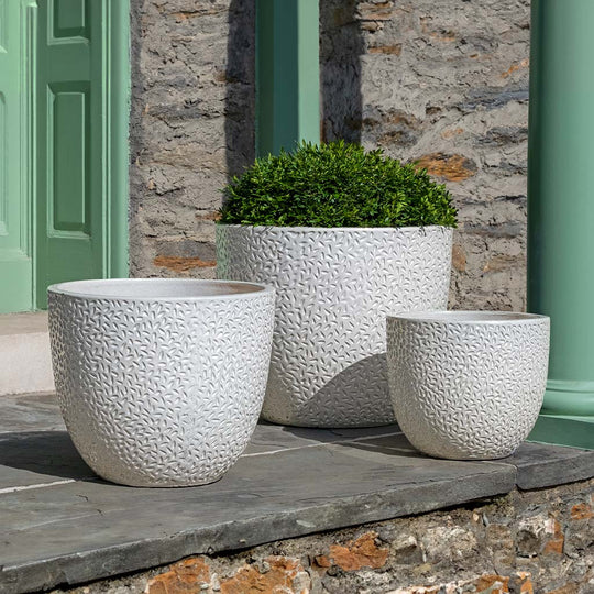 Falling Petals Planter || Pearl