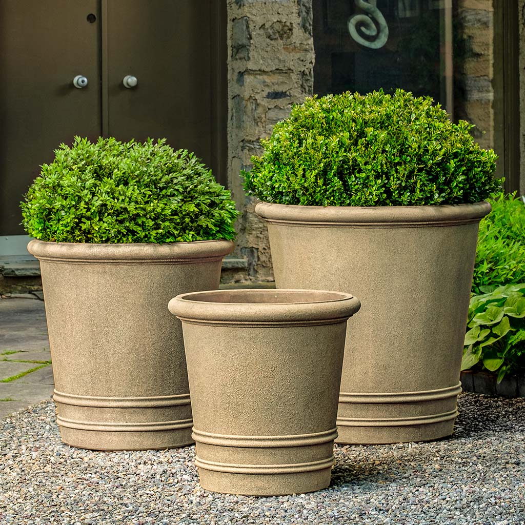 Round Rolled Rim Planter || Terra Antique