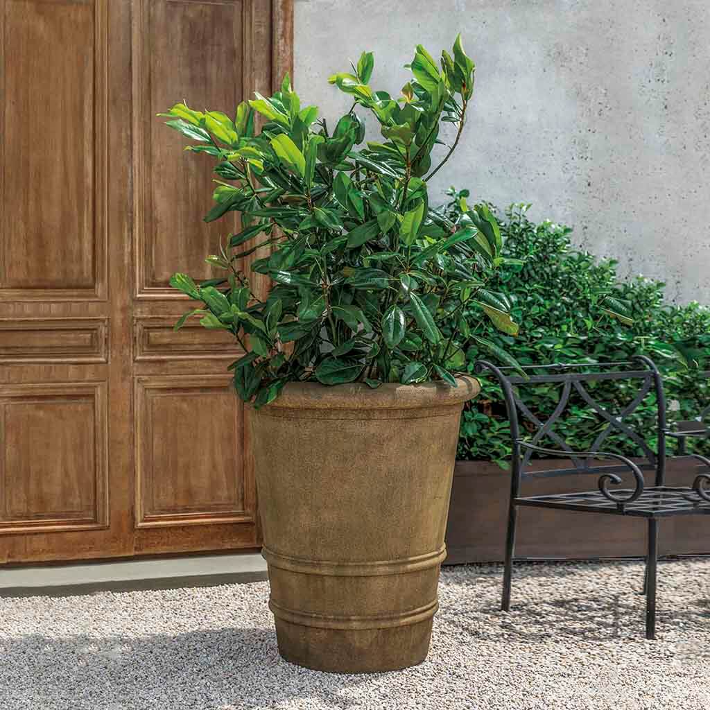 Urbino Planter