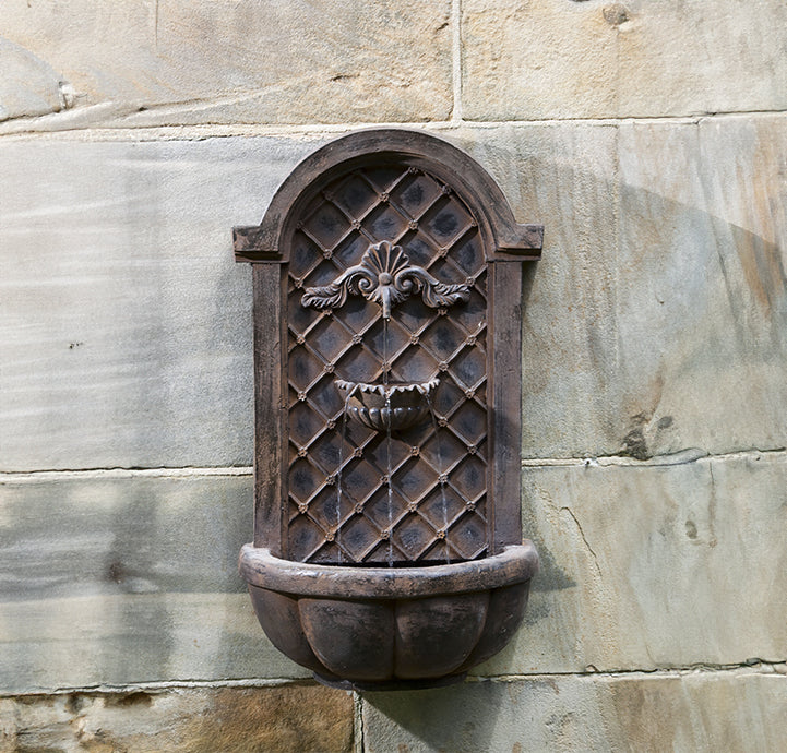 Cambridge Wall Fountain || English Iron