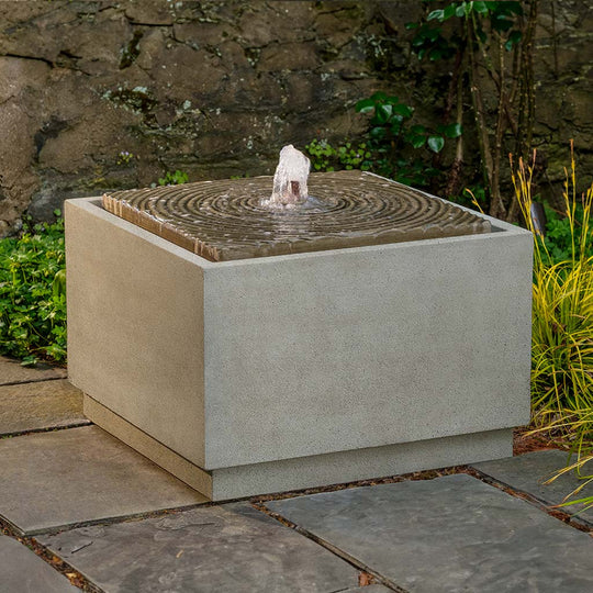 Onda Fountain, Square