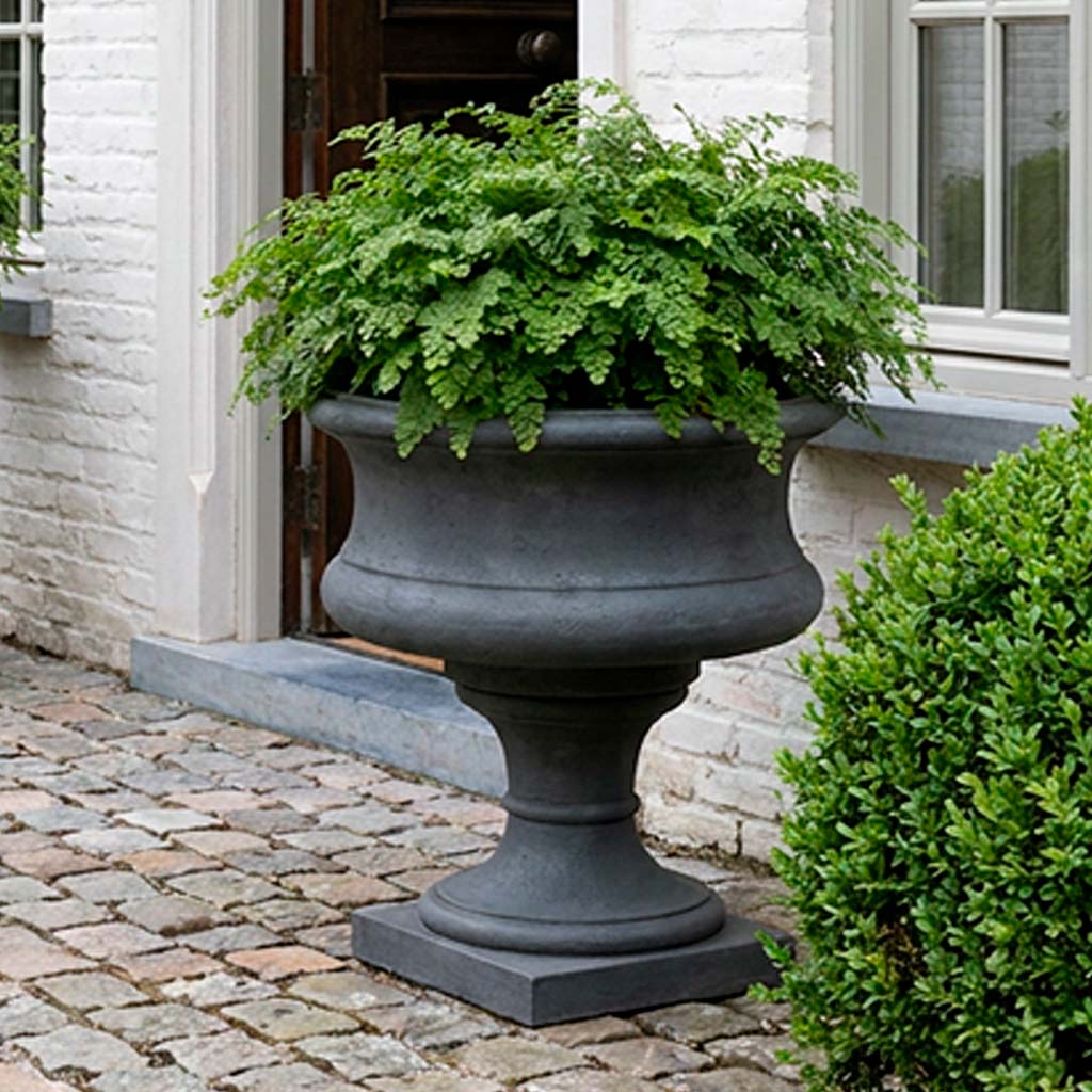 Villair Urn