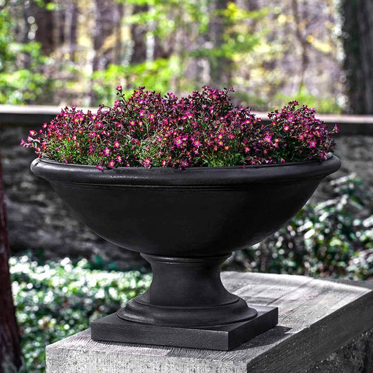 Low Savannah Urn