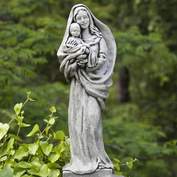 r105-standing-madonna-and-